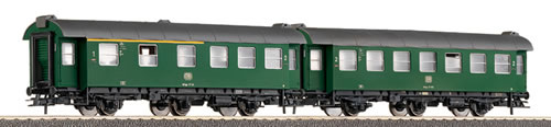 Set of 3-axle cares 2nd class + 1st/2nd class<br /><a href='images/pictures/Roco/45907.jpg' target='_blank'>Full size image</a>